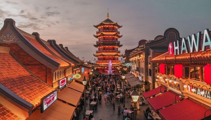 Wisata Kuliner Aman dan Lezat, Ini Pilihan Halal di Pantjoran Chinatown PIK