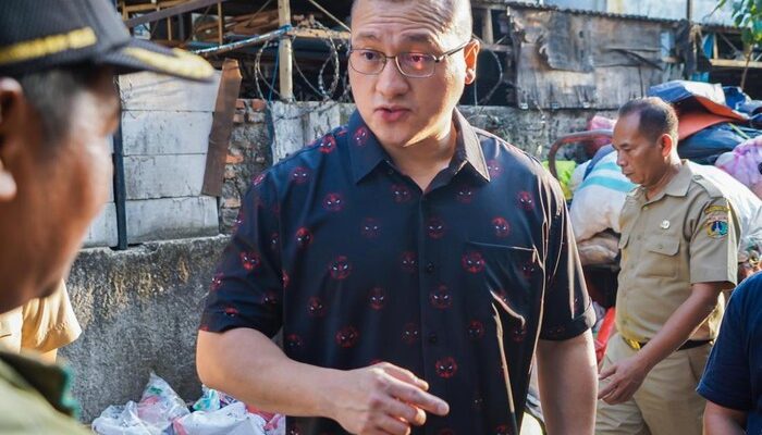 Kenneth Minta Camat dan Lurah Bergerak Masif Atasi Persoalan Sampah Jakarta