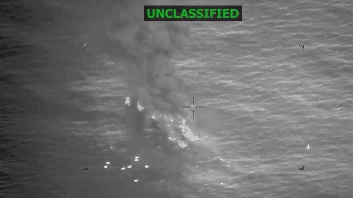 Amerika Serikat Serang Kapal Penyelundup Narkoba di Pasifik Timur, Dua Orang Tewas