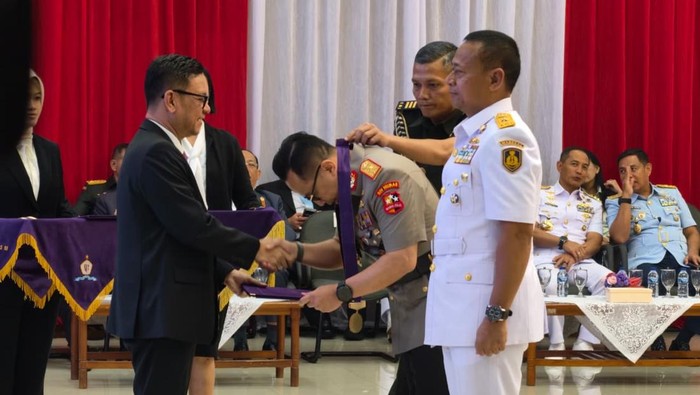 Brigjen Ade Ary Raih Predikat Akademik Terbaik dalam Pengukuhan 85 Peserta P3N XXVII Lemhannas